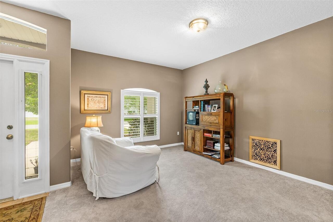 Listing Photo 8