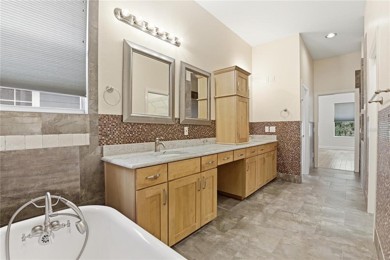 Listing Photo 33