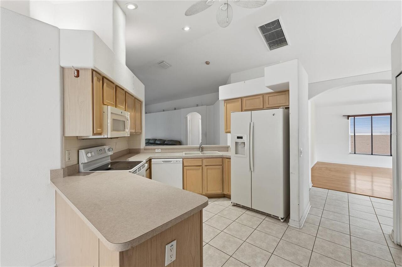 Listing Photo 9
