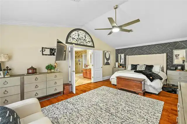Listing Photo 28