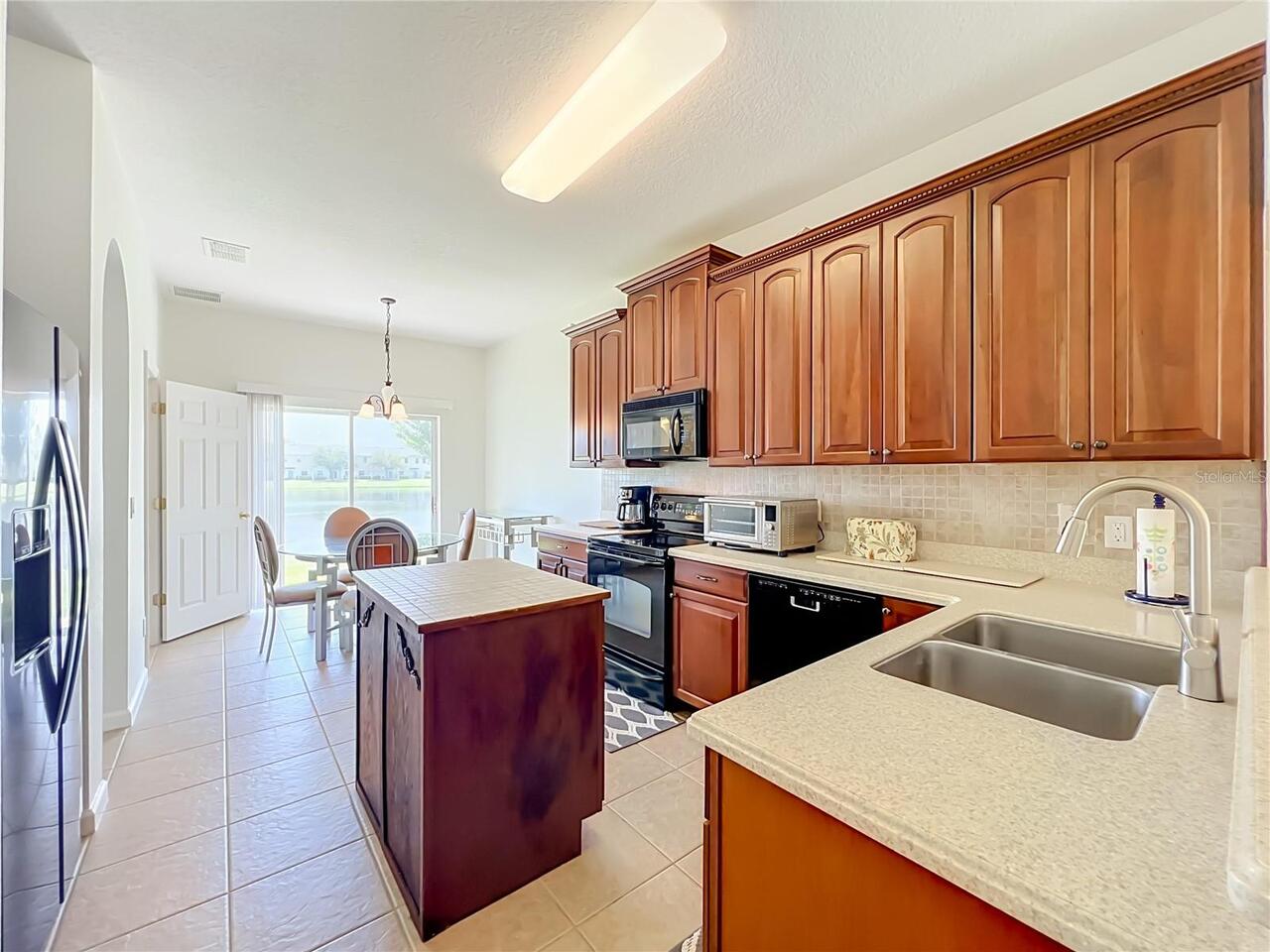 Listing Photo 14