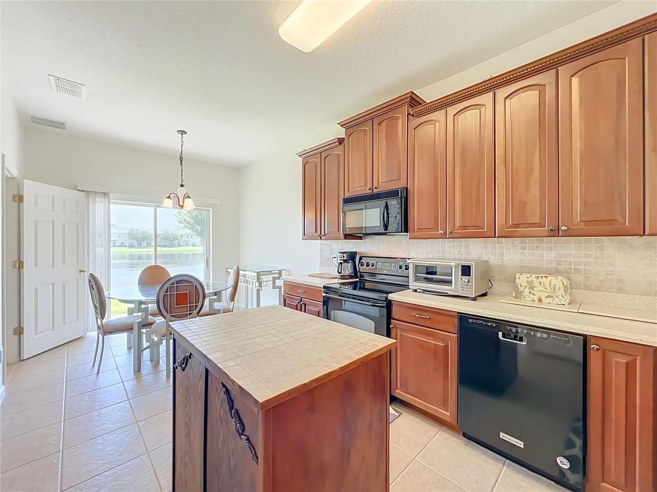Listing Photo 16