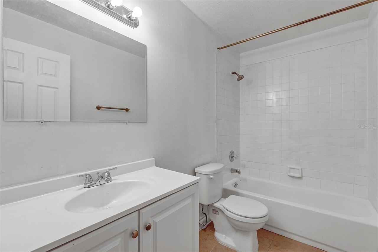 Listing Photo 14