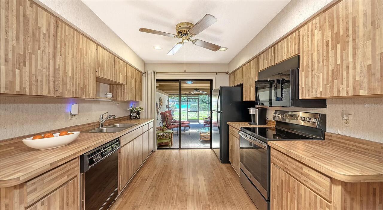Listing Photo 15