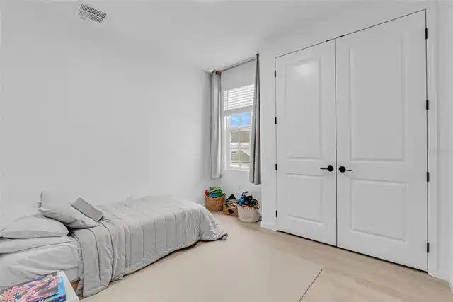 Listing Photo 20