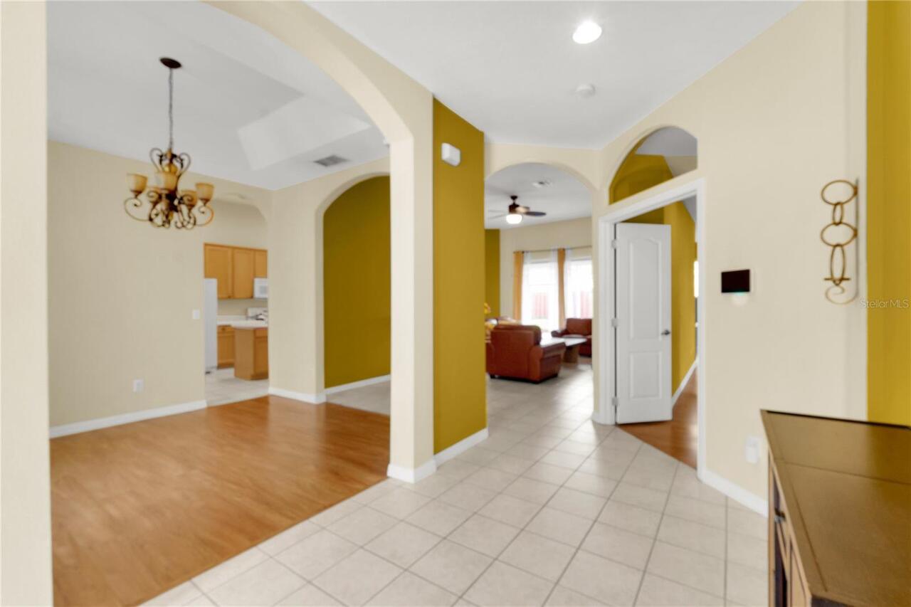 Listing Photo 8