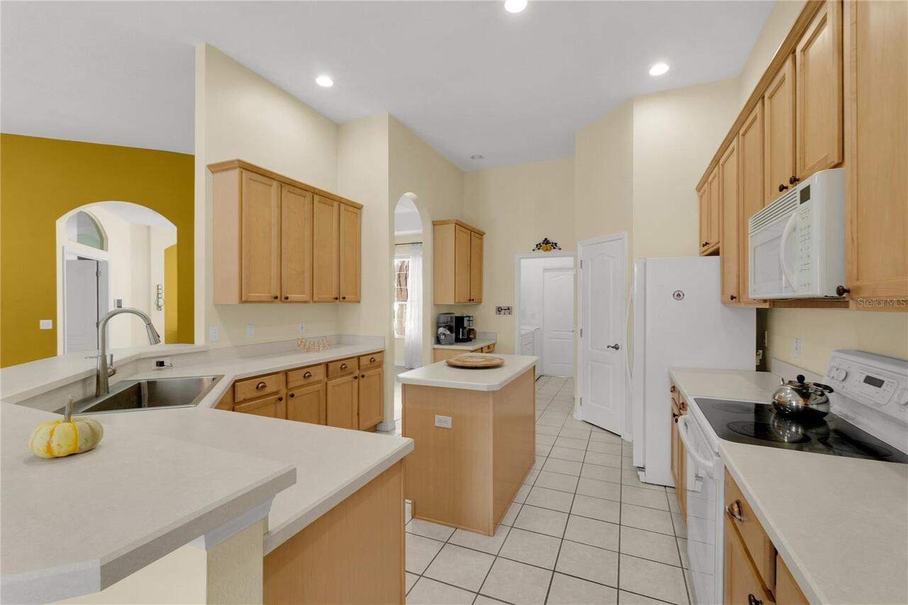 Listing Photo 11
