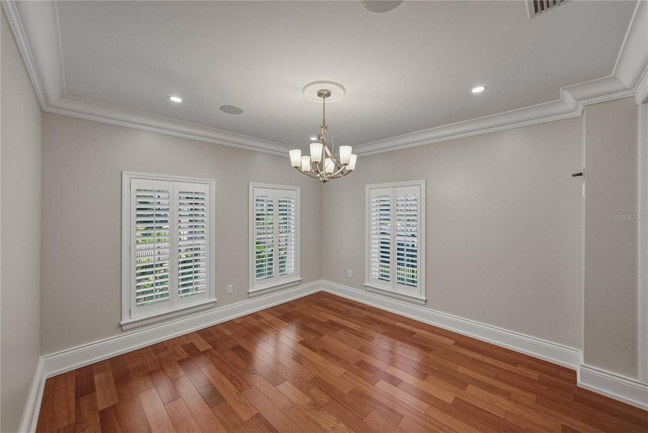 Listing Photo 17