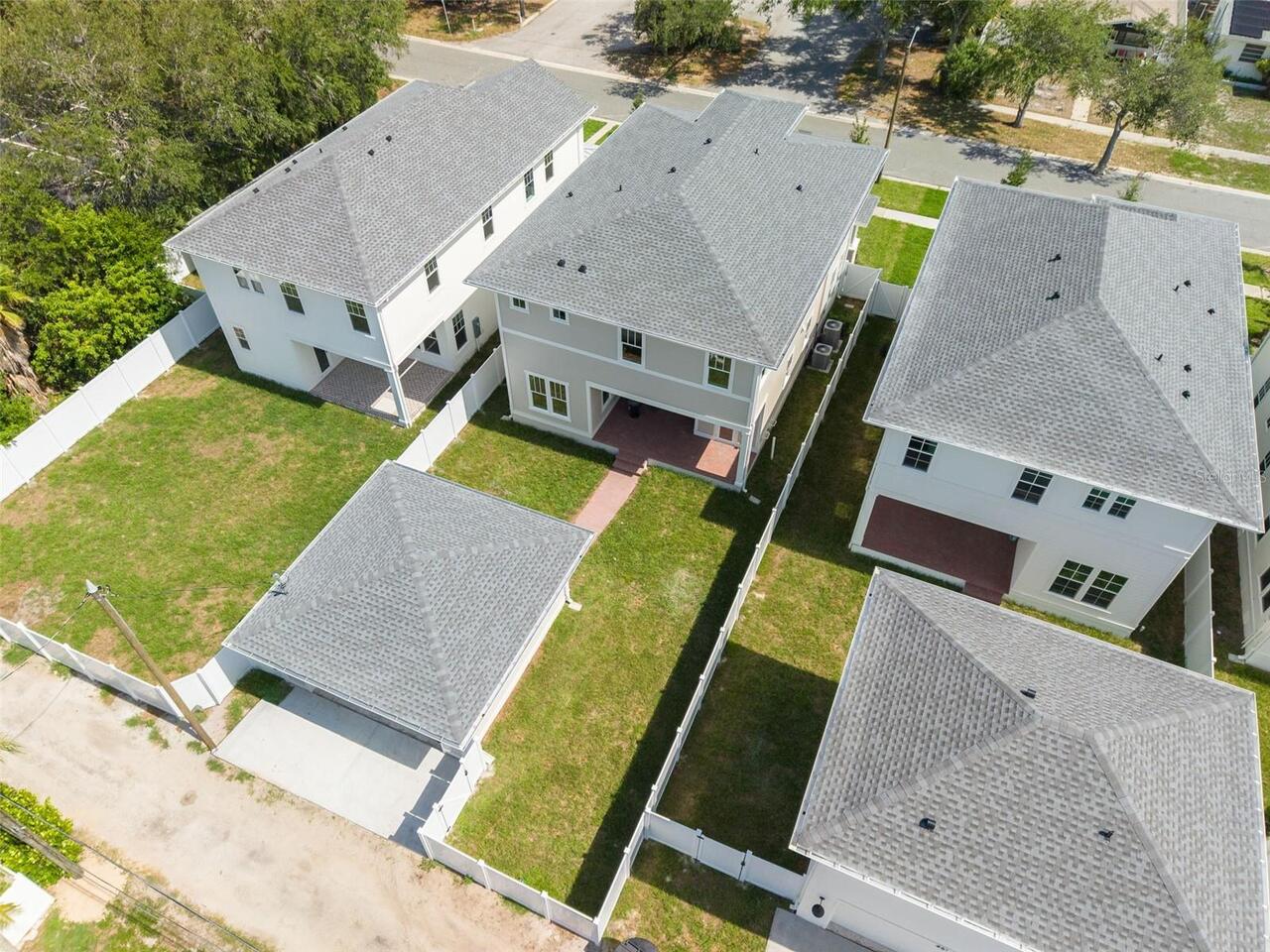 Listing Photo 9