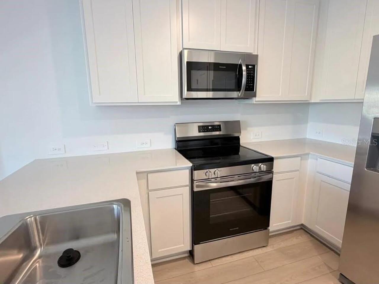 Listing Photo 12