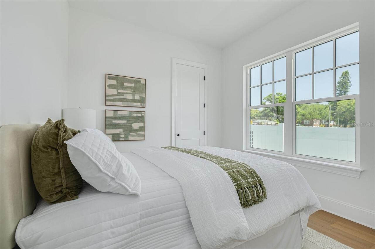 Listing Photo 17