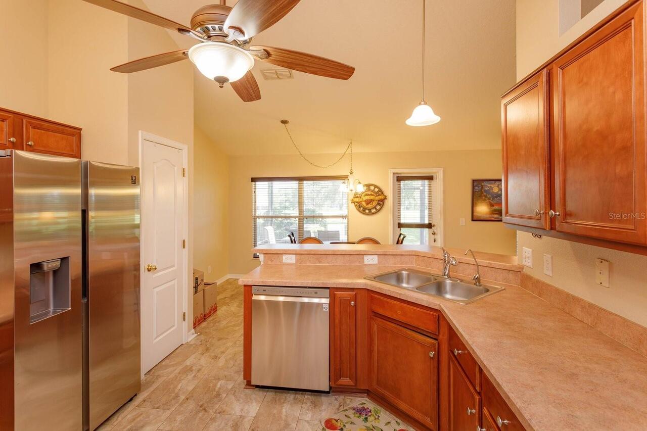 Listing Photo 11