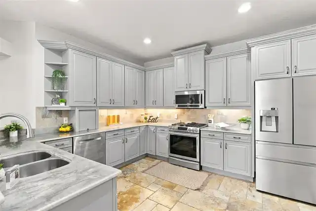 Listing Photo 7