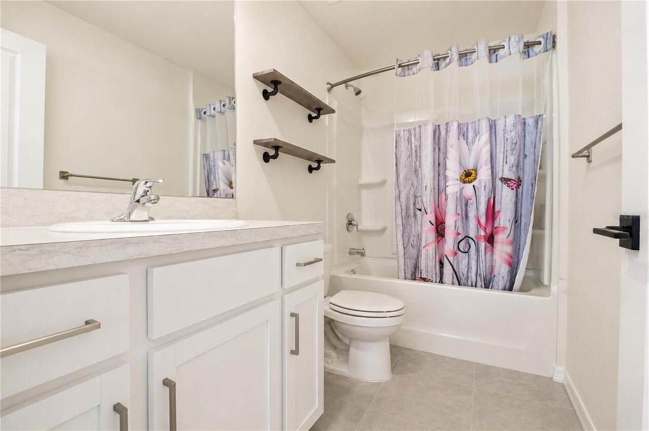 Listing Photo 18
