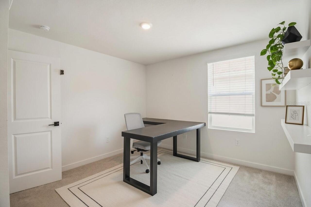 Listing Photo 17