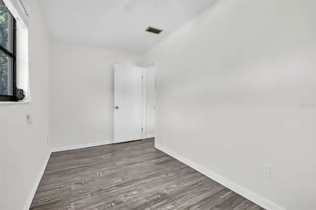 Listing Photo 29