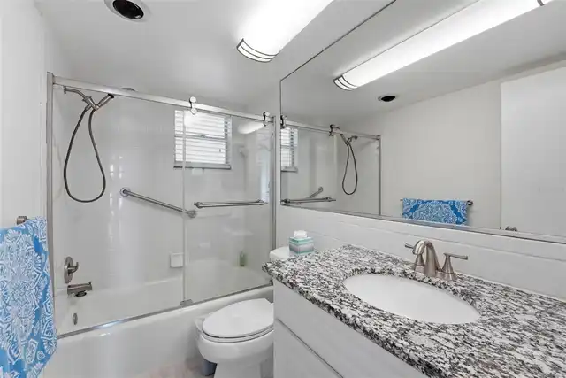 Listing Photo 15