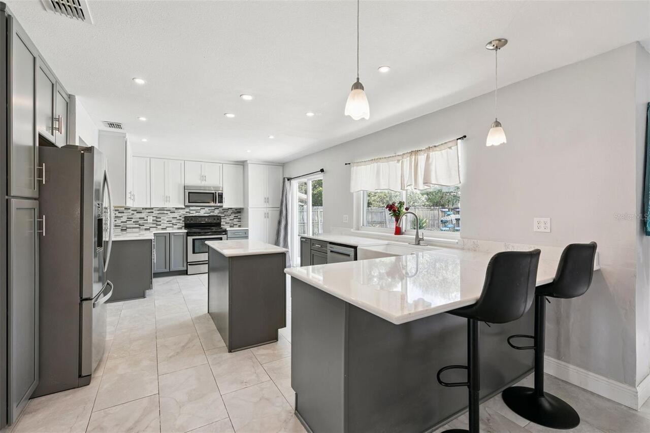 Listing Photo 16