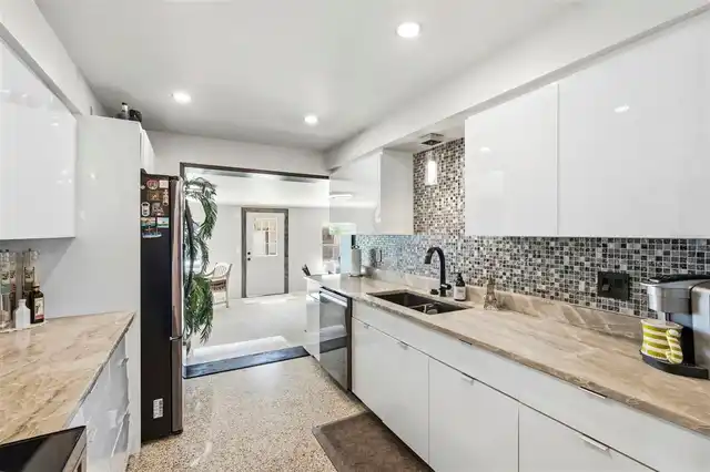 Listing Photo 18