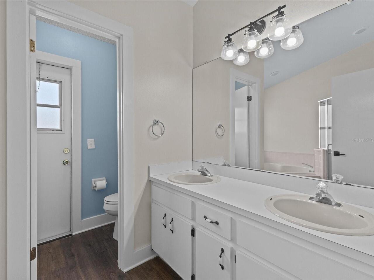 Listing Photo 18