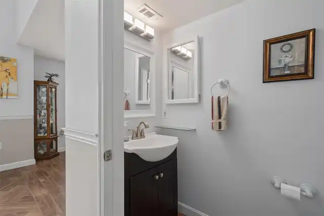 Listing Photo 16
