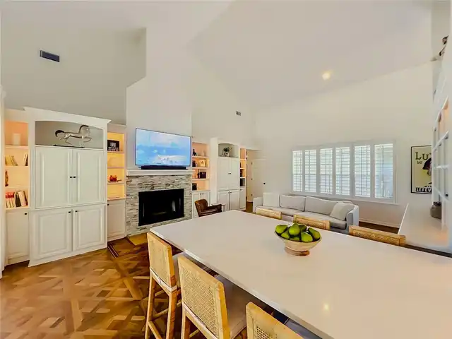 Listing Photo 17