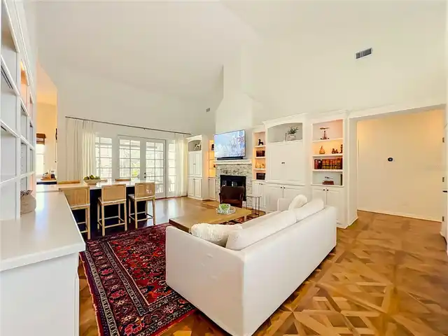 Listing Photo 20