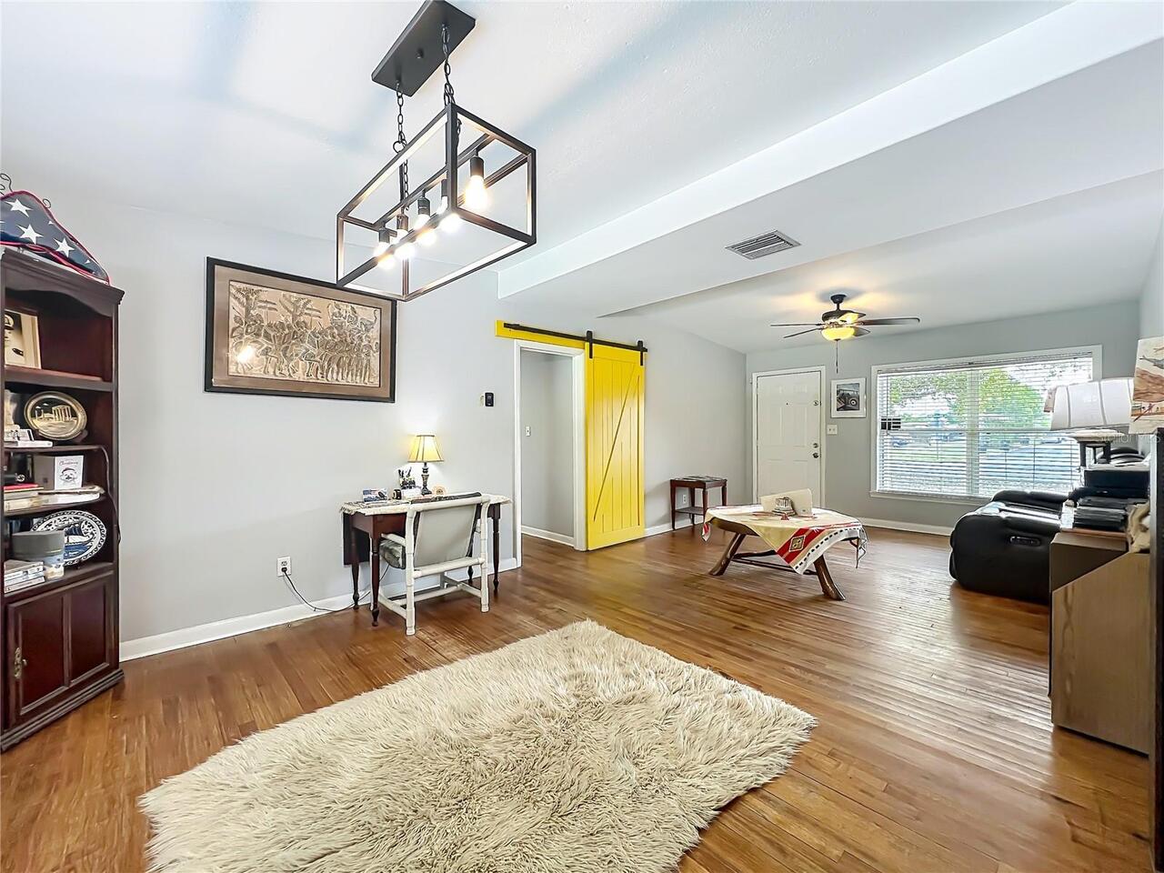 Listing Photo 10