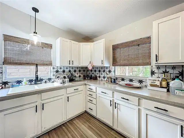 Listing Photo 15