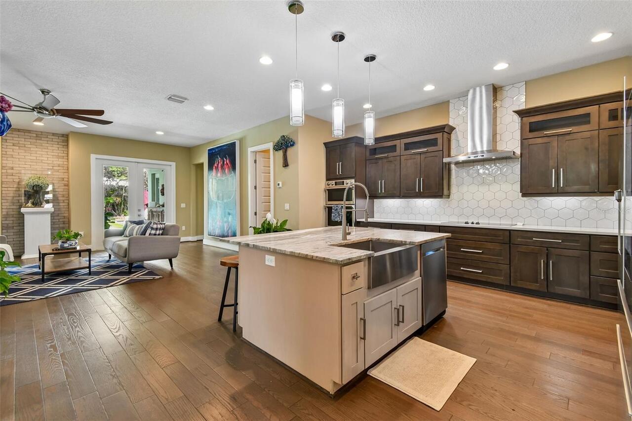 Listing Photo 16