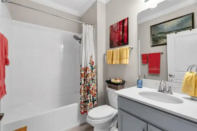 Listing Photo 17