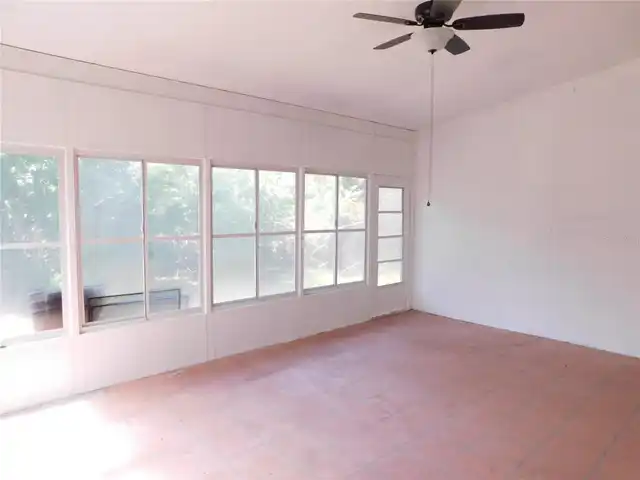 Listing Photo 19