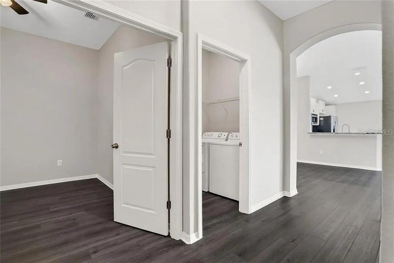 Listing Photo 12