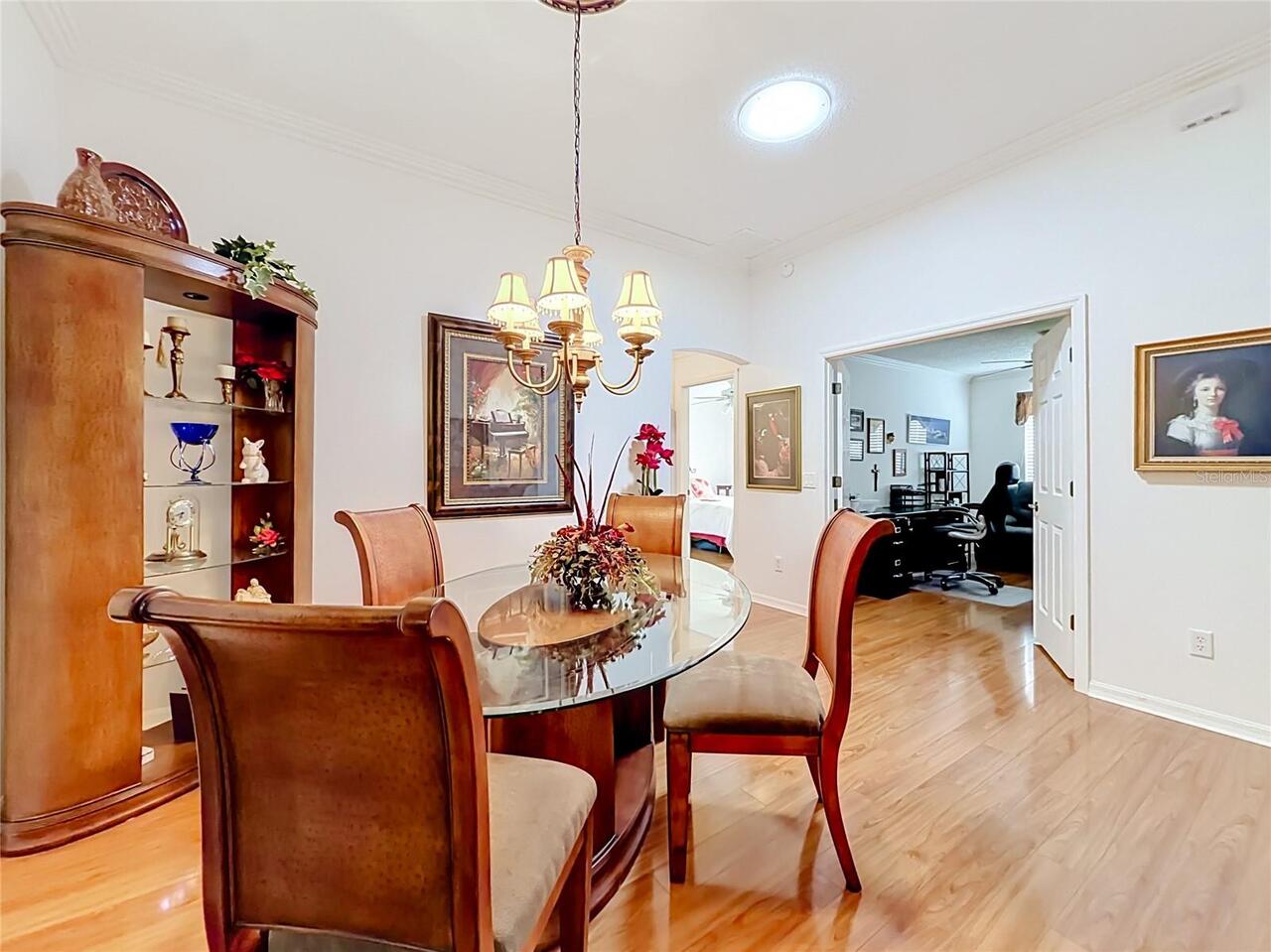 Listing Photo 14