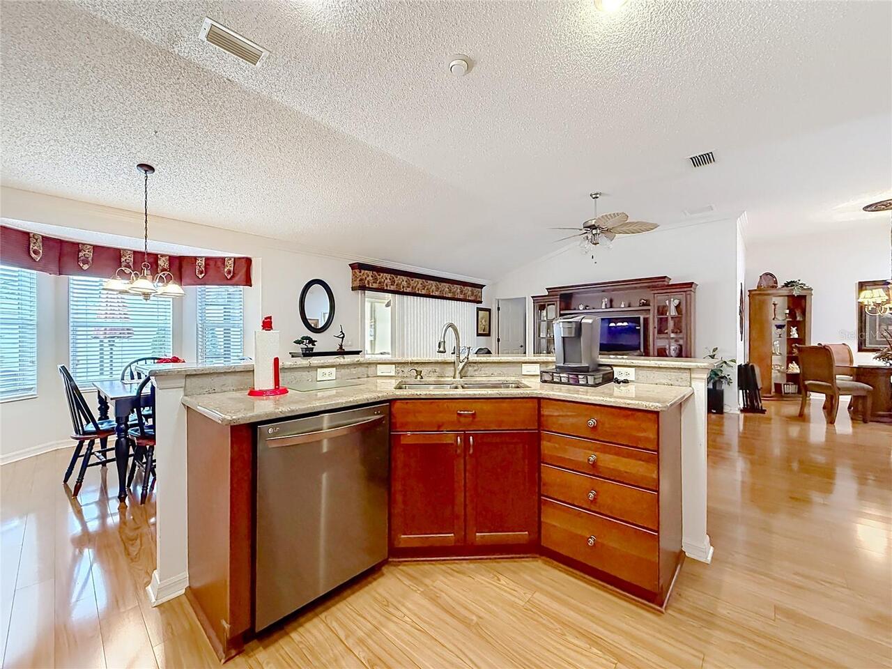Listing Photo 21