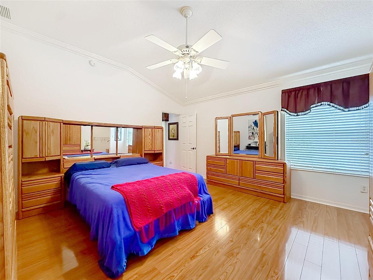 Listing Photo 38