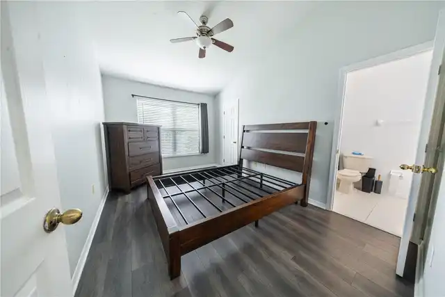 Listing Photo 9
