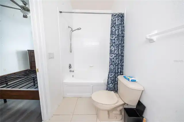 Listing Photo 11