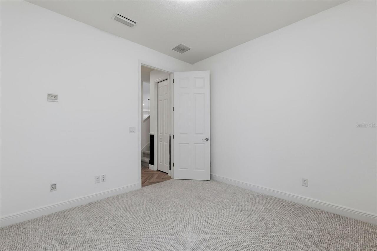 Listing Photo 43