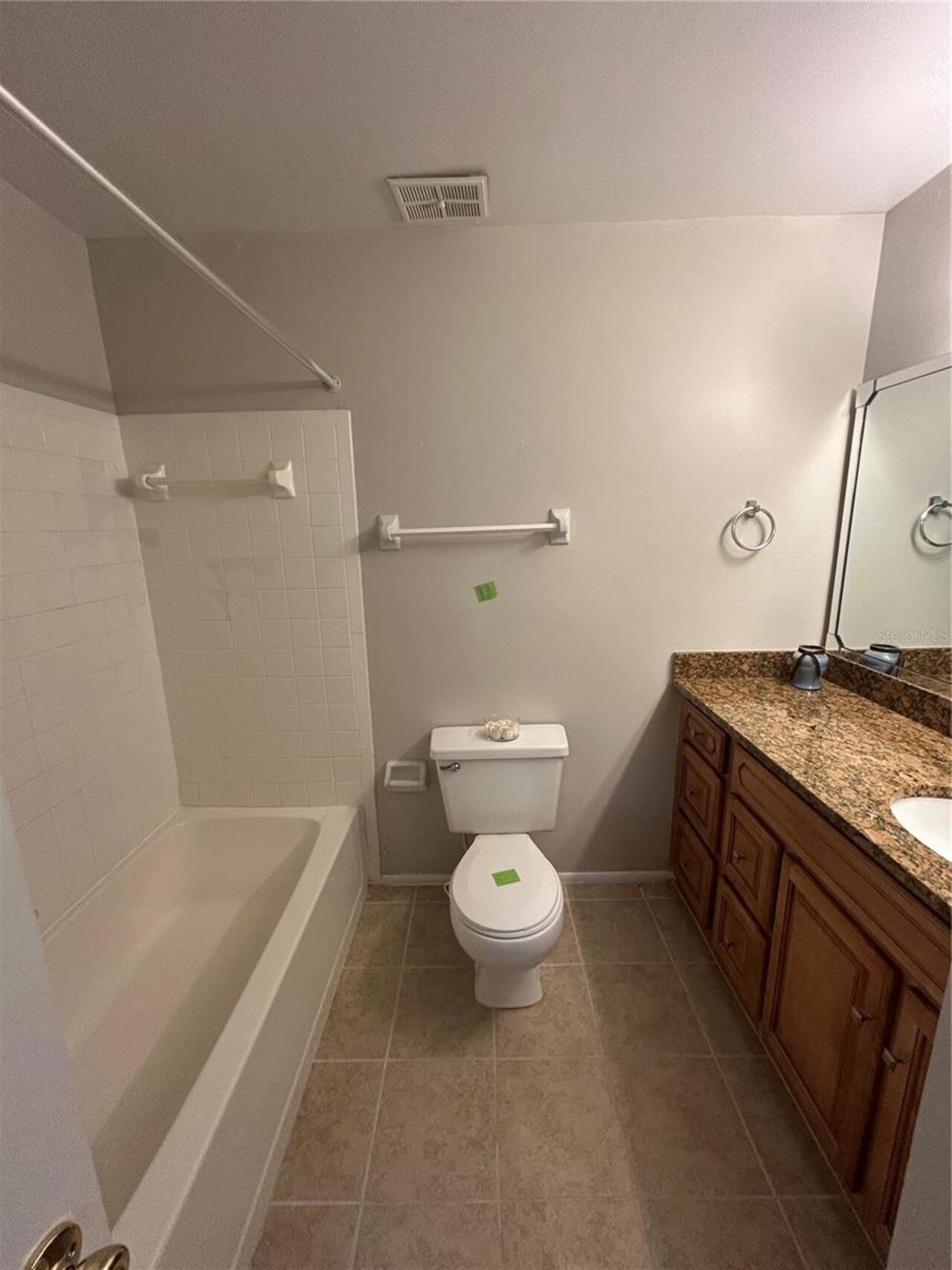 Listing Photo 10