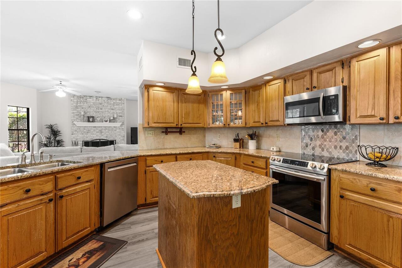 Listing Photo 18