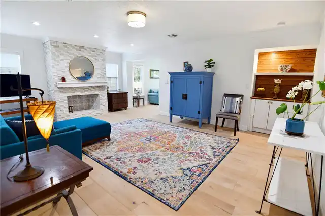 Listing Photo 17