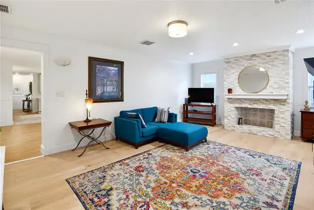 Listing Photo 18