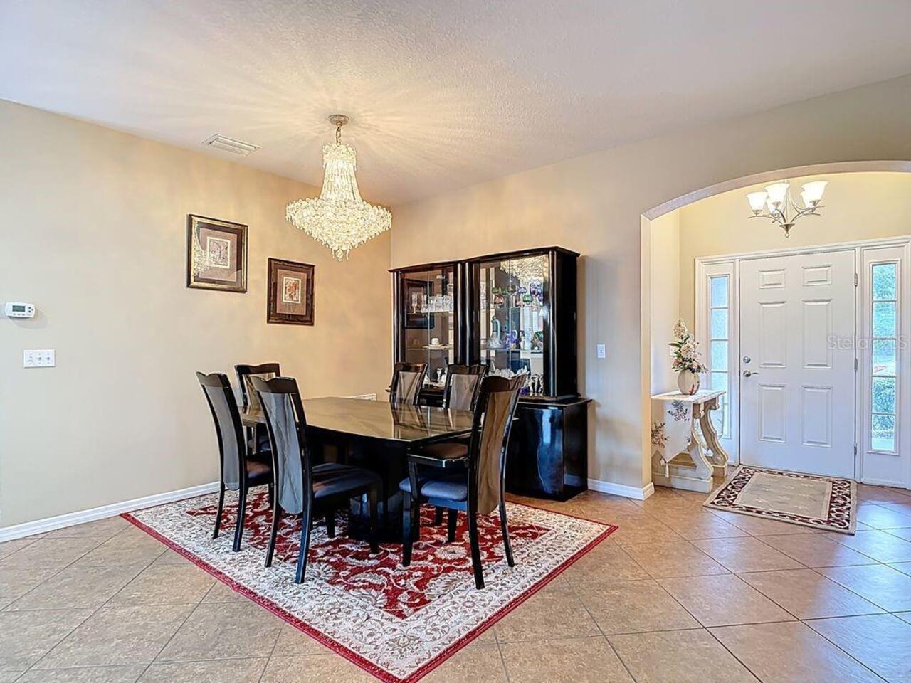 Listing Photo 11