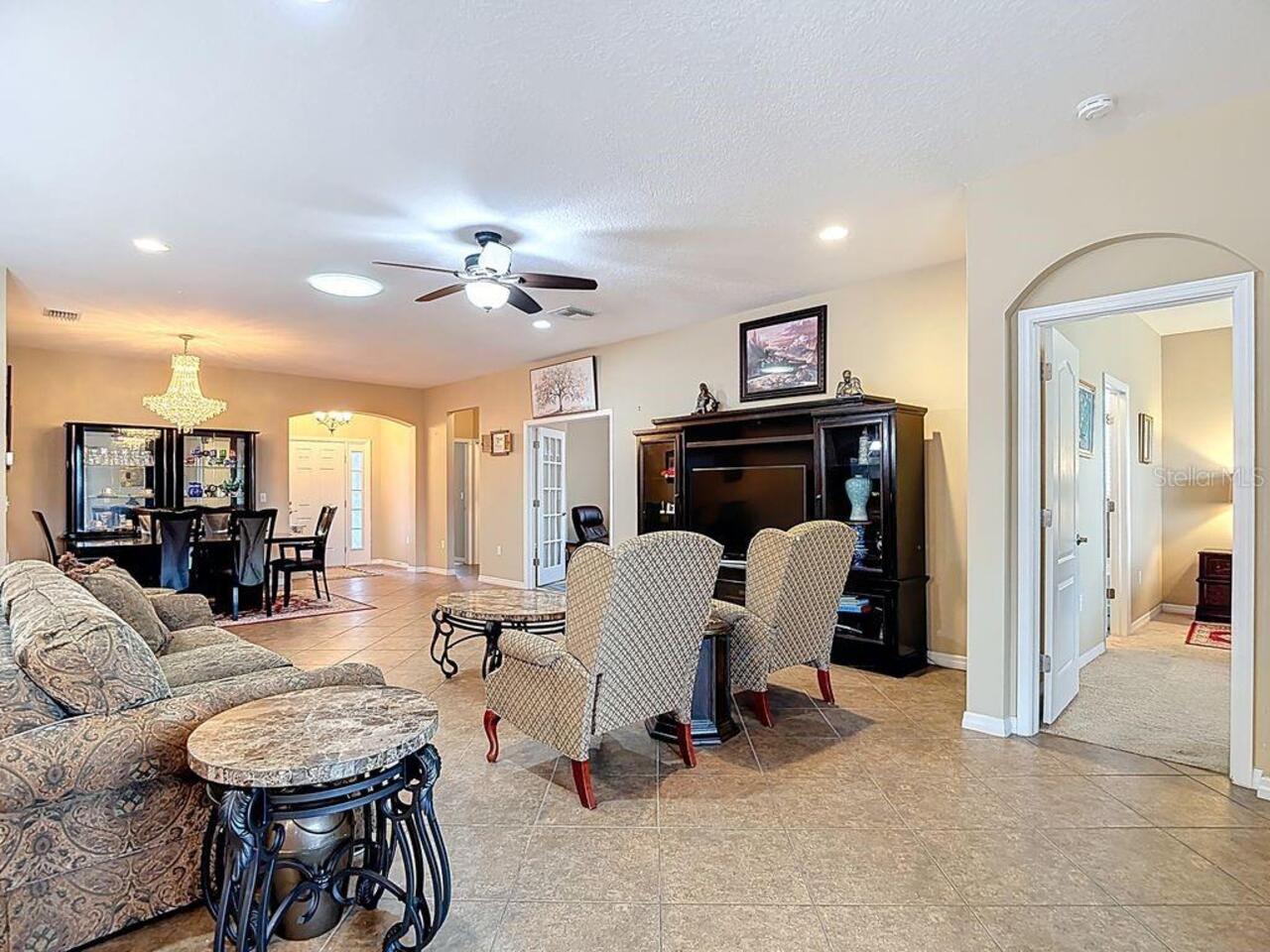 Listing Photo 16