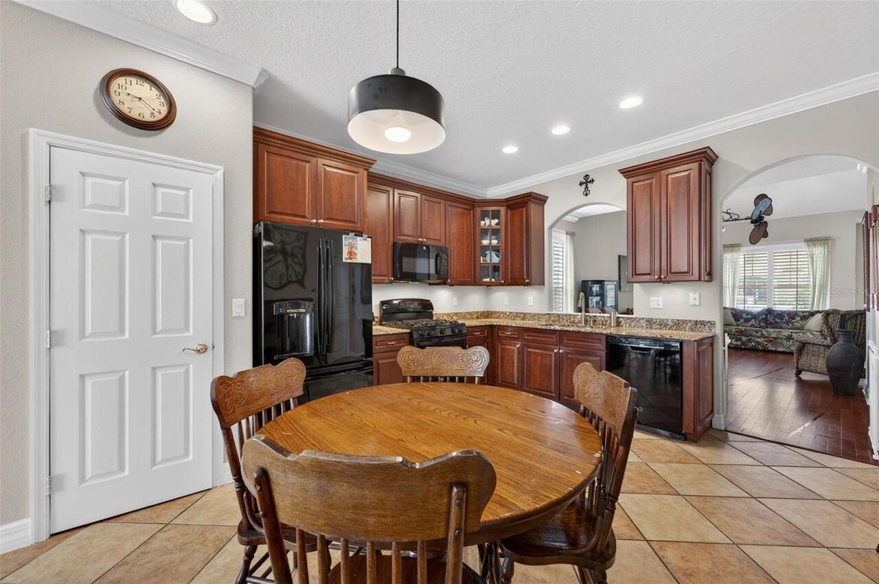 Listing Photo 16