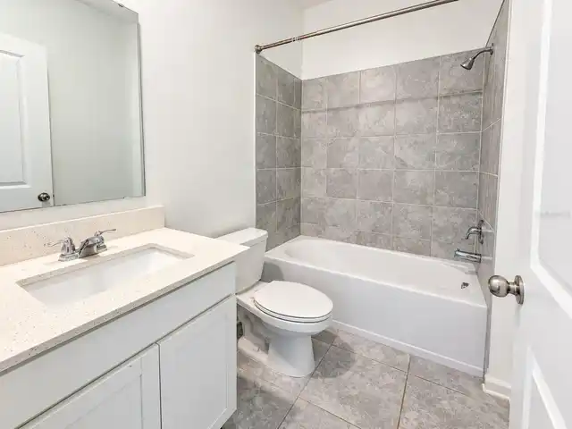 Listing Photo 14