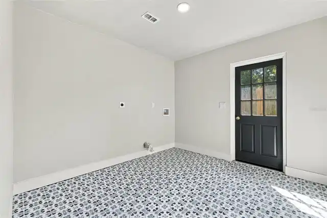 Listing Photo 29