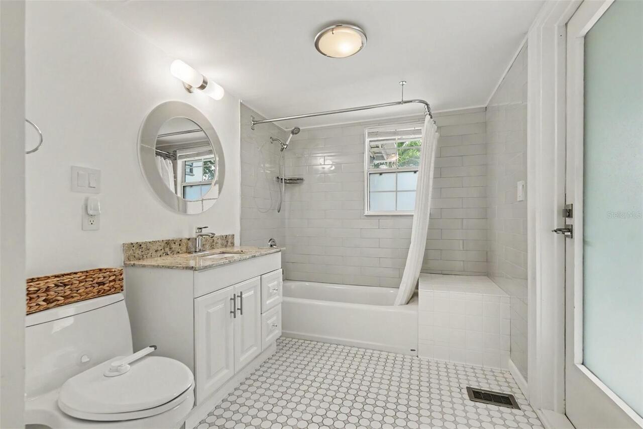 Listing Photo 21