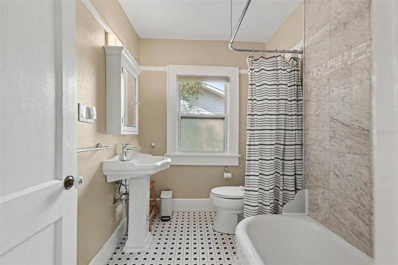 Listing Photo 25